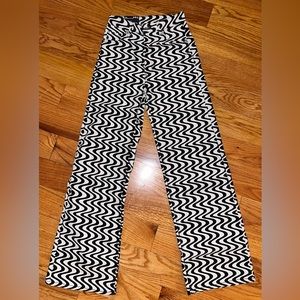 *NWT* H&M - Black & White Funky Print High Waisted Wide Leg Pants - Size 4